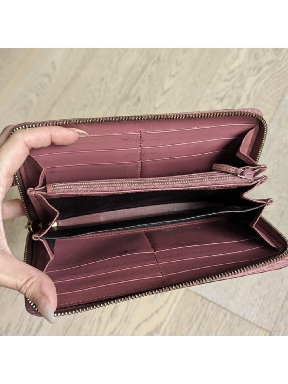 Gucci Pink Guccissima Leather GG lcon Zip Around Wallet - Picture 8 of 13